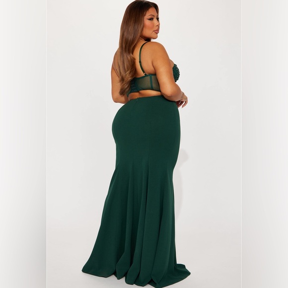 BRAND NEW Embellished Gown - Picture 5 of 5